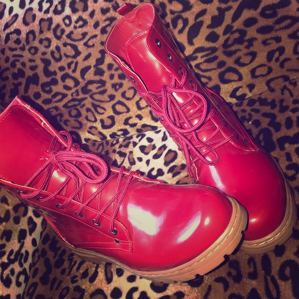 Red moto boots